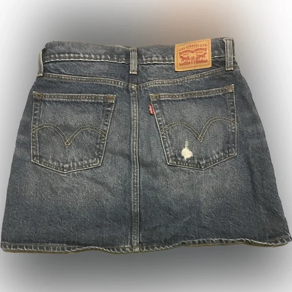 Levis Denim Mini Skirt - Picture 1 of 5